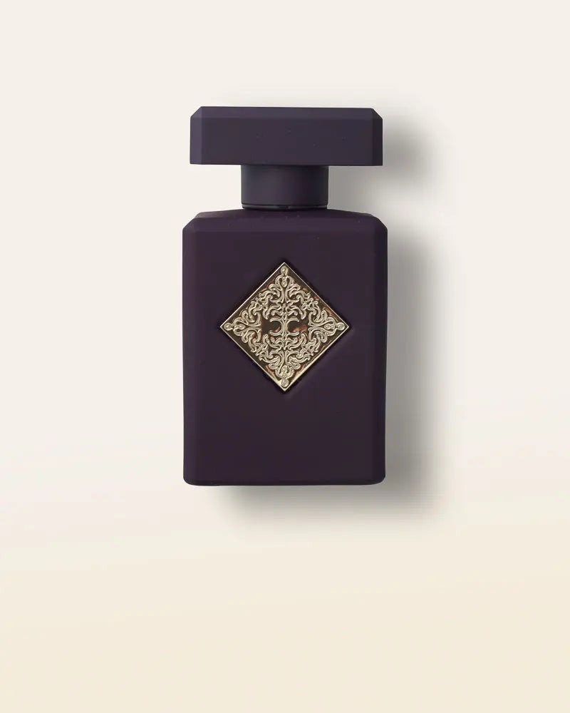 Side Effect by Initio Parfums Privés decant has spicy-gourmand notes of nutmeg, saffron, tobacco, cinnamon, vanilla, musk, and amber.