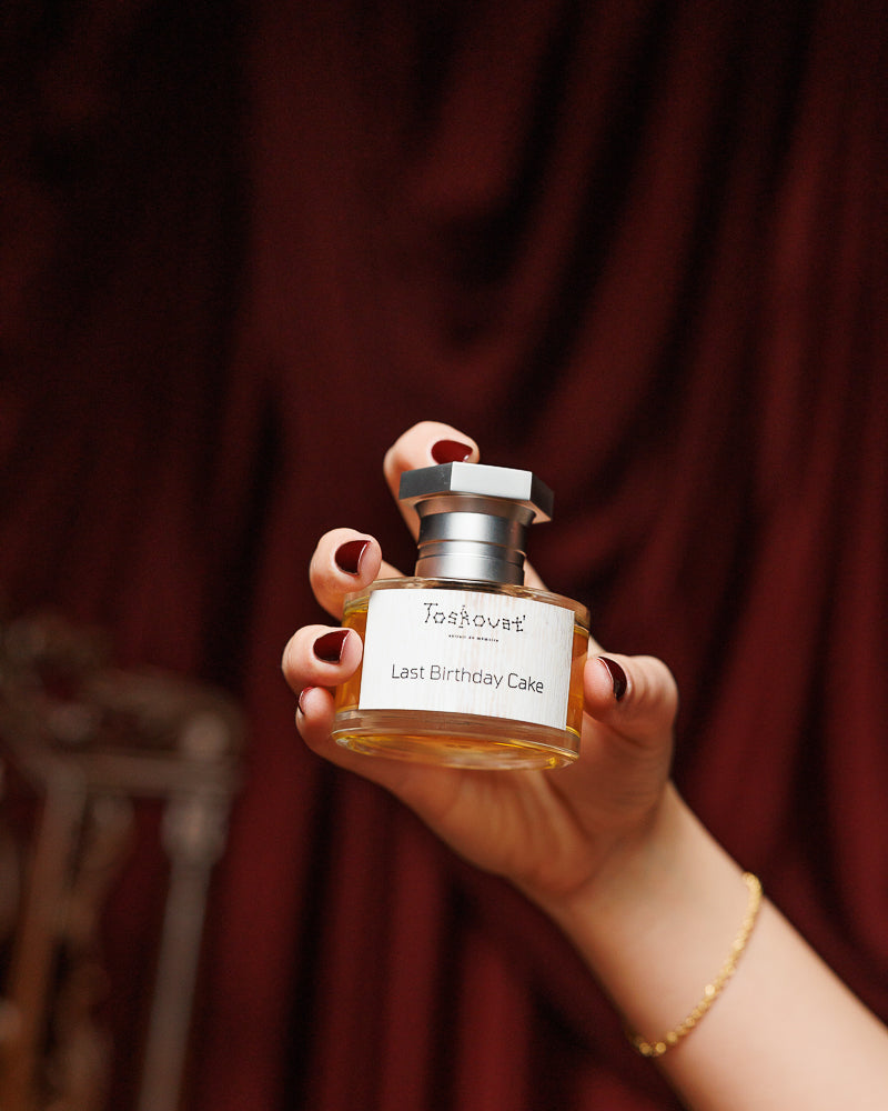Toskovat - Last Birthday Cake perfume decant bottle image | vanilla, floral fragrance