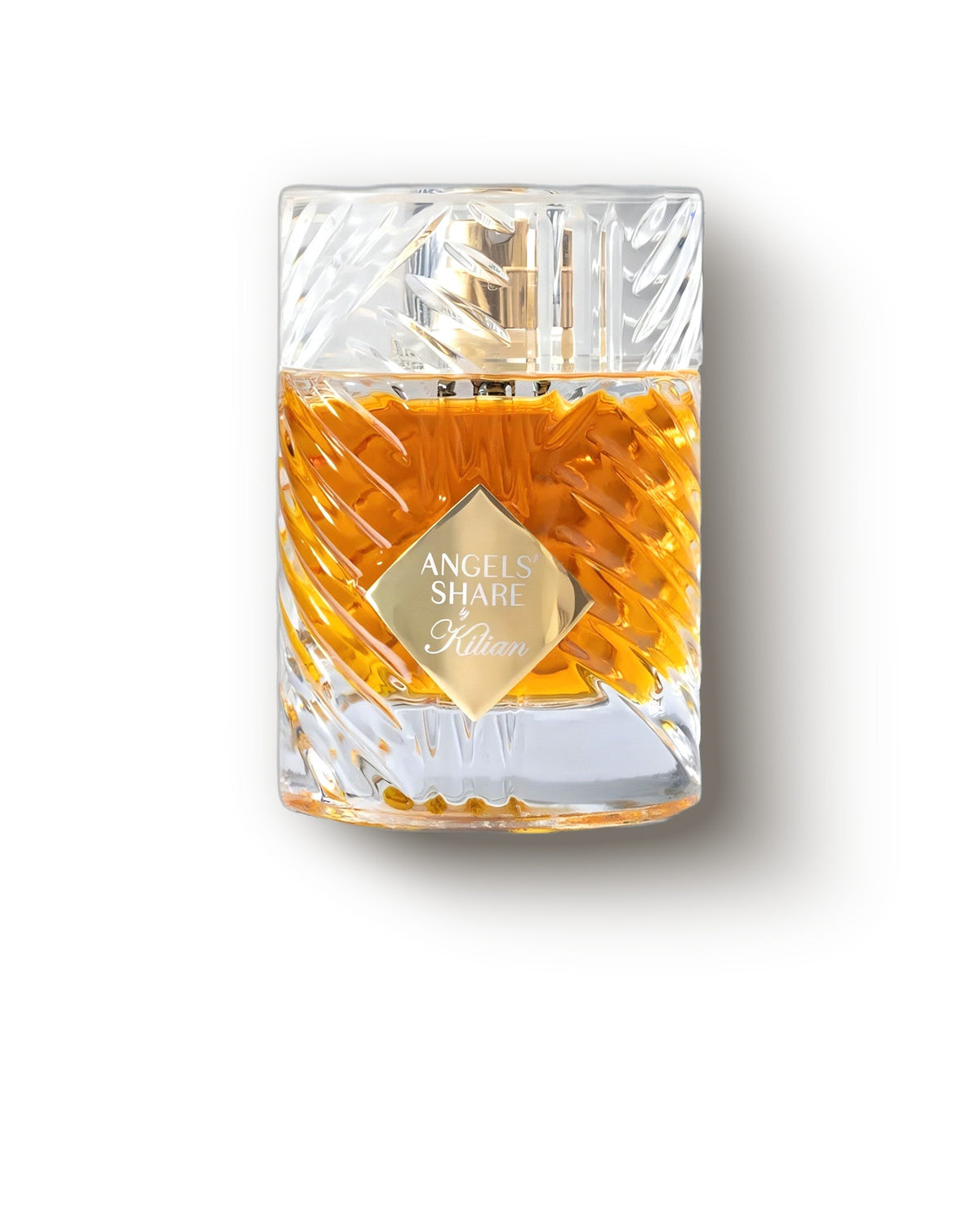 Botol kristal Kilian Paris Angels' Share berisi eau de parfum ambar di atas abu lembut, decant parfum gourmand manis beraroma minuman keras