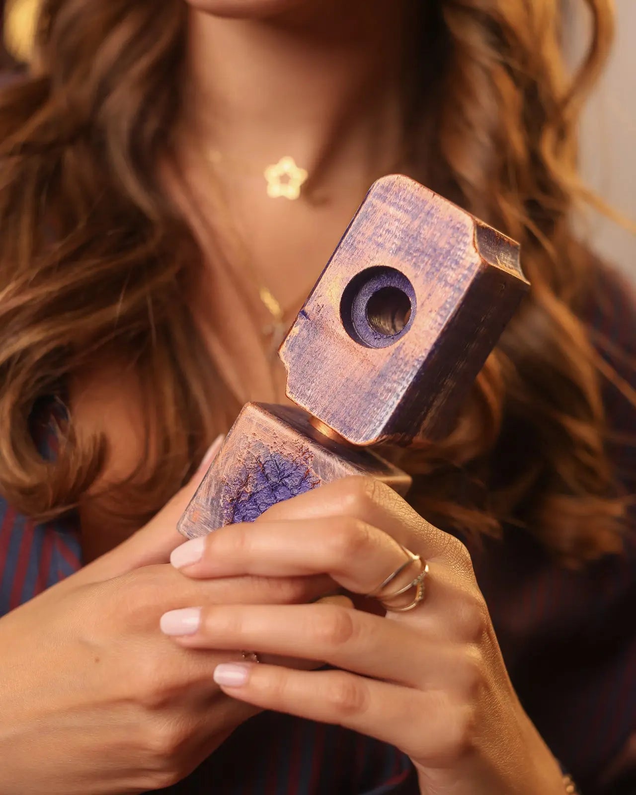 Adi Ale Van – Decembrie 89 Freedom Elixir, a bold unisex fragrance with citrus, aromatic herbs, and smoky-resinous depth. Shop decants and full bottles online for this unique niche perfume.