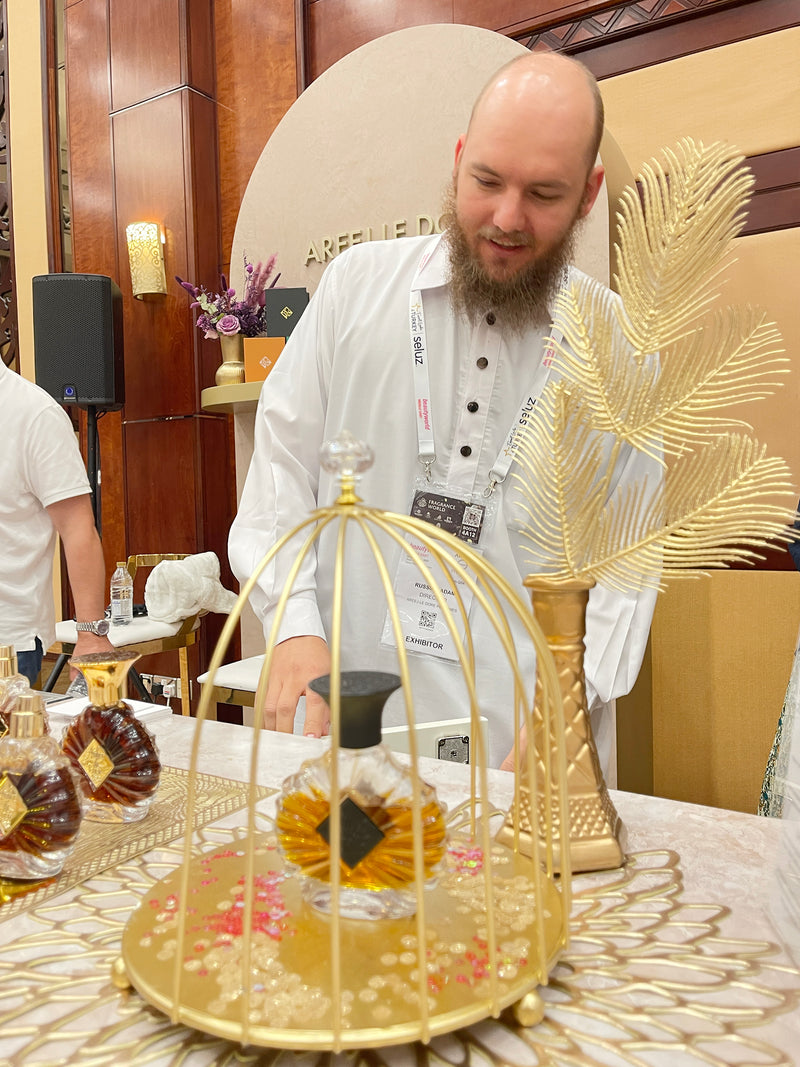 Russian Adam, fundador e perfumista