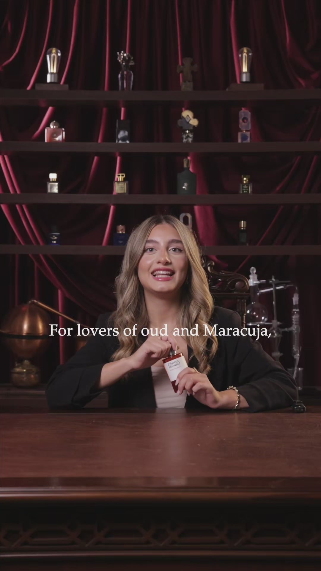 Maison Crivelli - Hibiscus Mahajád perfume decant video | floral, fruity fragrance