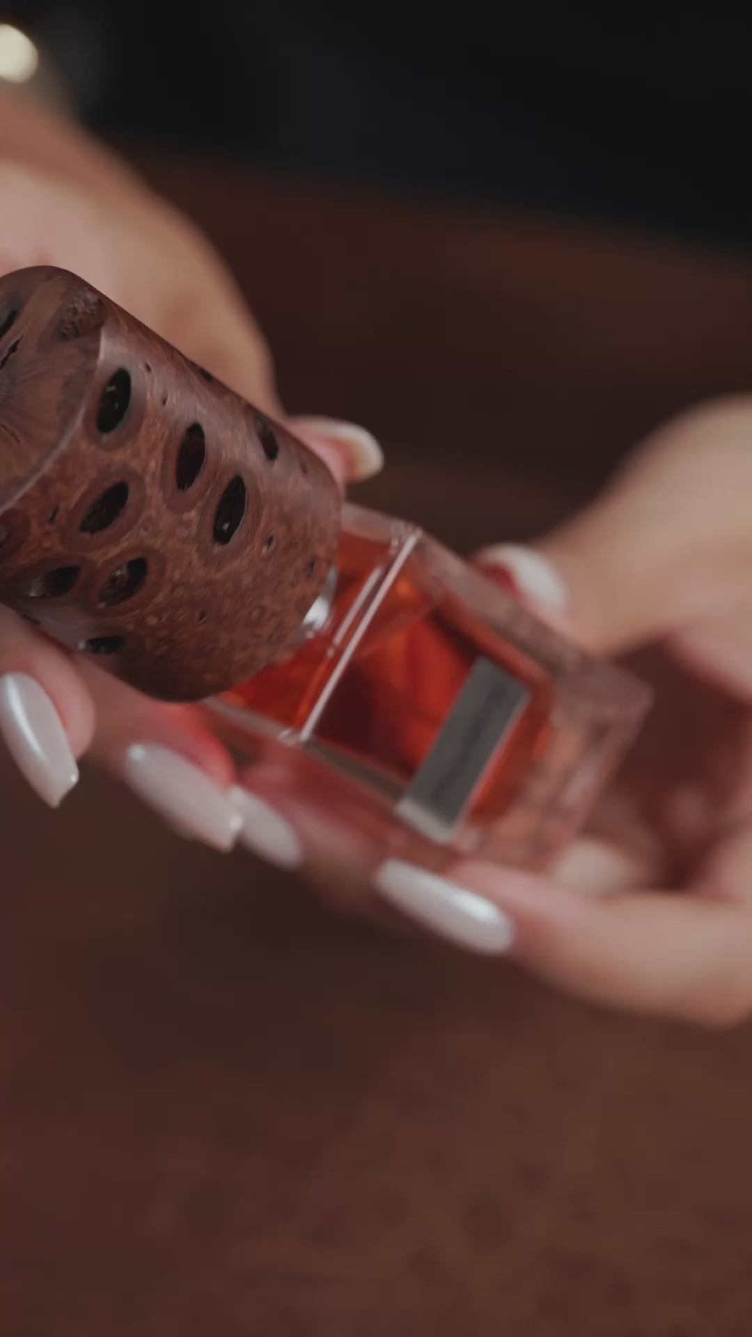Nasomatto - Micodelirio perfume decant video | woody, fruity fragrance